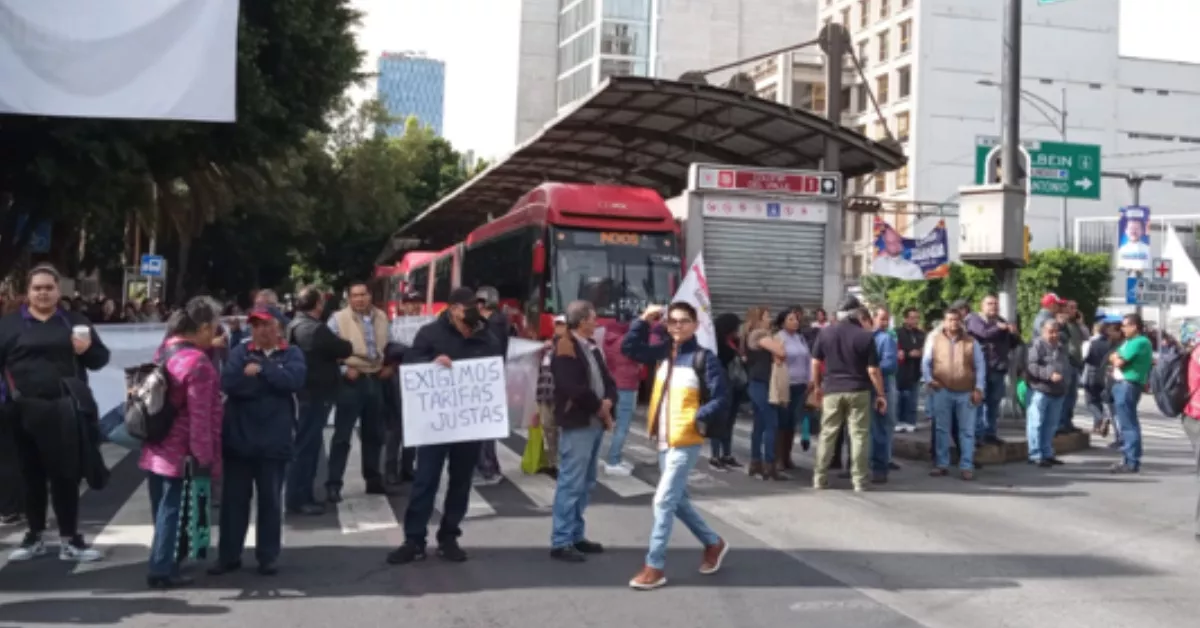 bloqueo en Insurgentes hoy