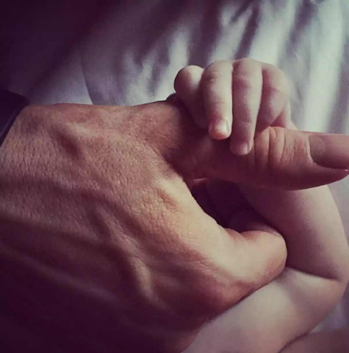 La primera foto que vimos de James, hija de Blake y Ryan.