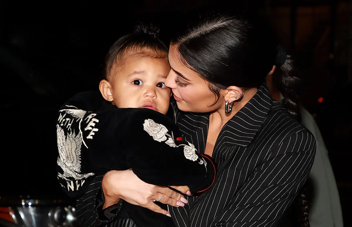 stormi-kylie-jenner-bolsa