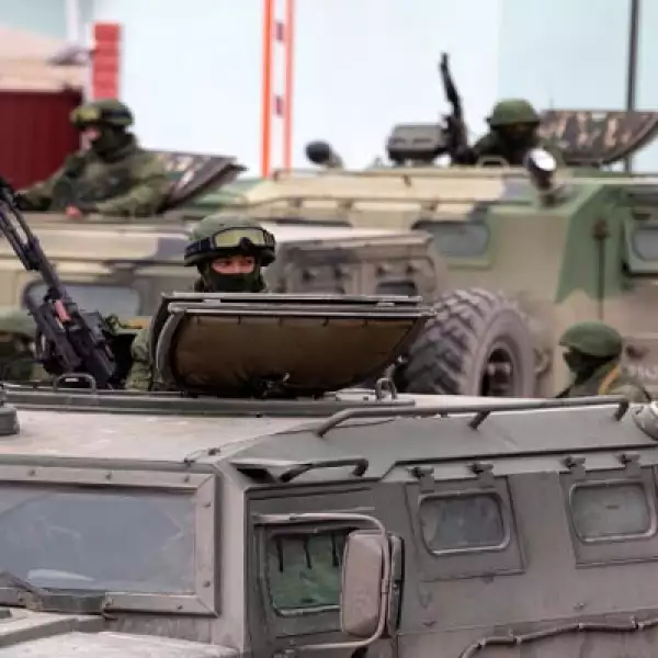 La Cámara alta del Parlamento ruso aprobó el sábado una propuesta del presidente Vladimir Putin para desplegar fuerzas armadas rusas en la región ucraniana de Crimea.