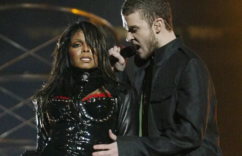 justin-timberlake-superbowl.jpg