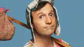 Pablo Cruz como El Chavo del 8 en la bioserie Chespirito: Sin querer queriendo