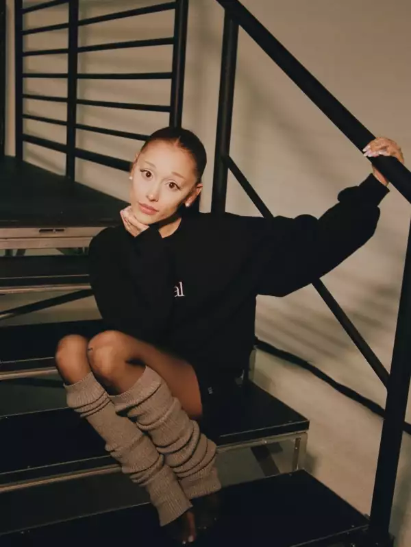 Preocupa salud de Ariana Grande por la delgadez extrema que presenta en el video musical de 'Petal'