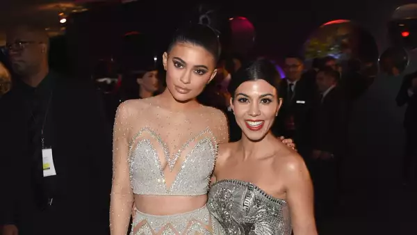Kourtney Kardashian y Kylie Jenner