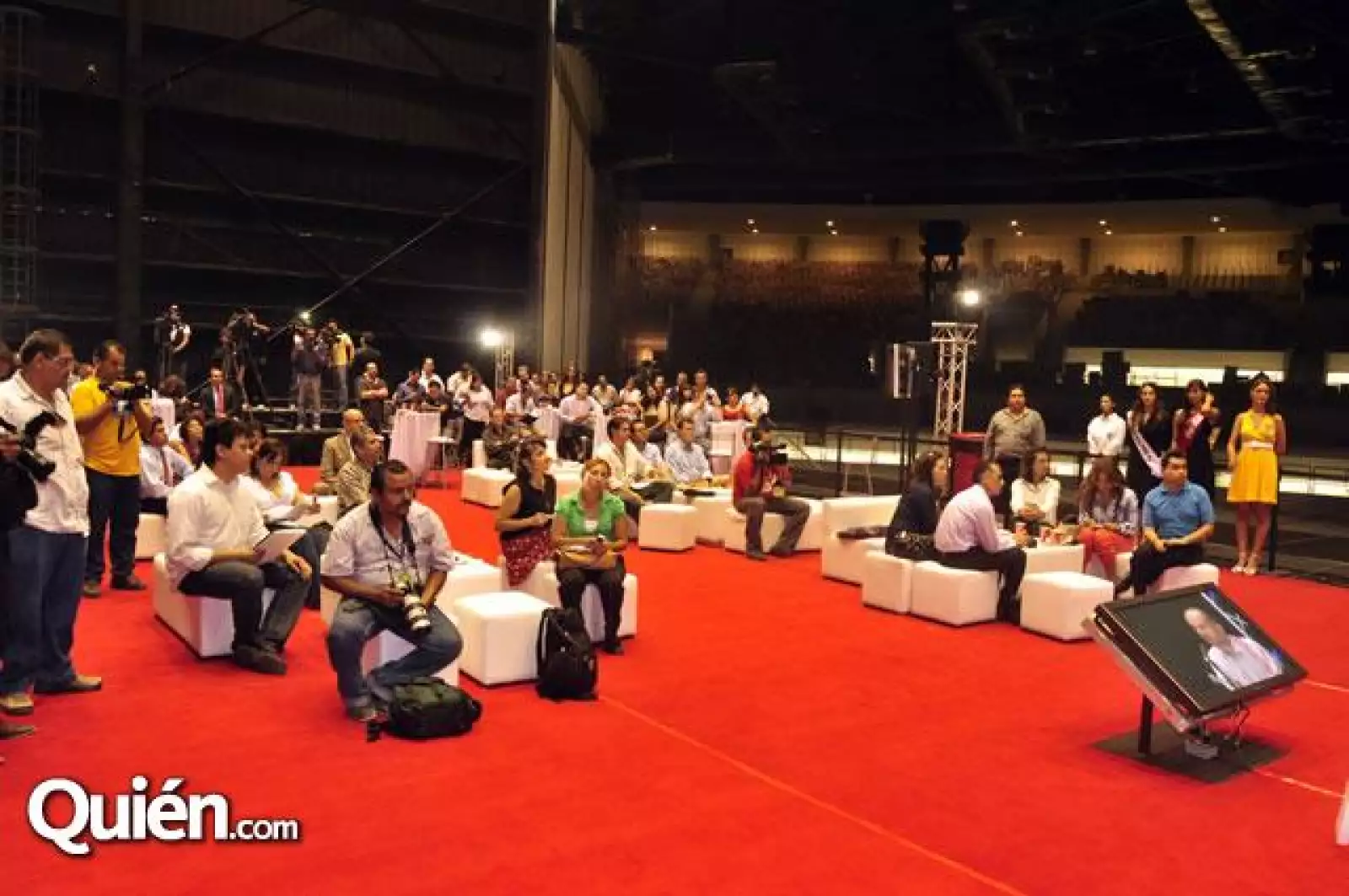 Benny en la presentación del Auditorio Banamex