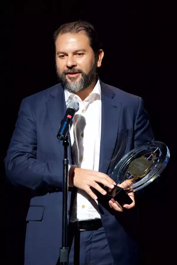 2016 Latino's De Hoy Awards - Show