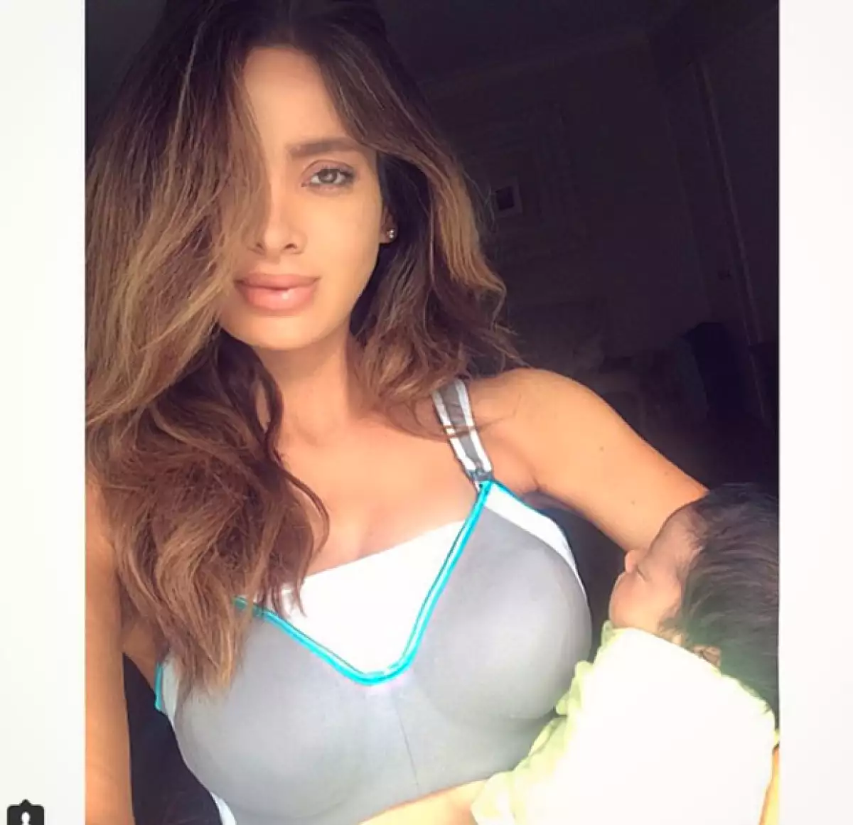 La mamá primeriza utiliza varios métodos para recuperar su figura.