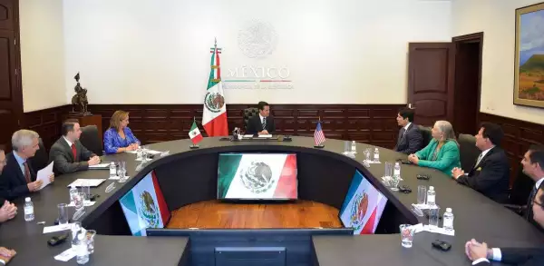 Reunión con demócratas