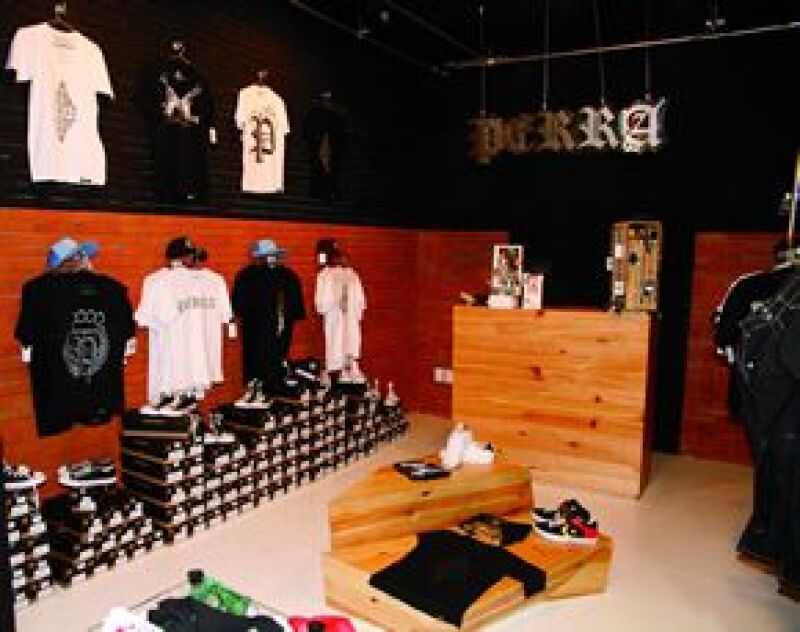 No deja su carrera de actor pero está 100% dedicado a promocionar su boutique de ropa, en Polanco, a la cual invitará a diseñadores y artistas para que colaboren con propuestas.
