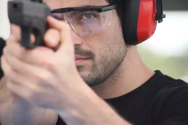 Poncho tuvo entrenamiento físico y mucha preparación para construir su personaje.
