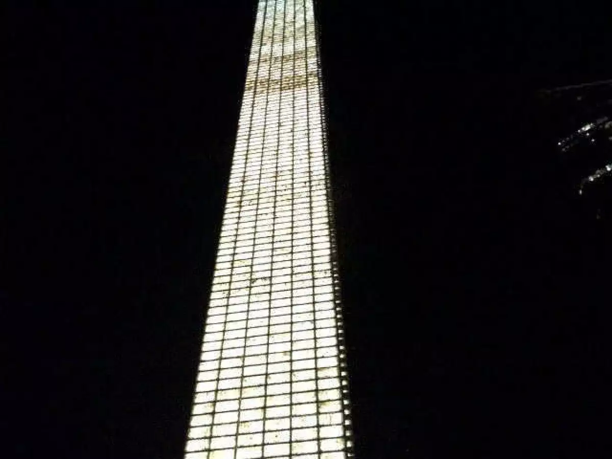 Estela de Luz del Bicentenario