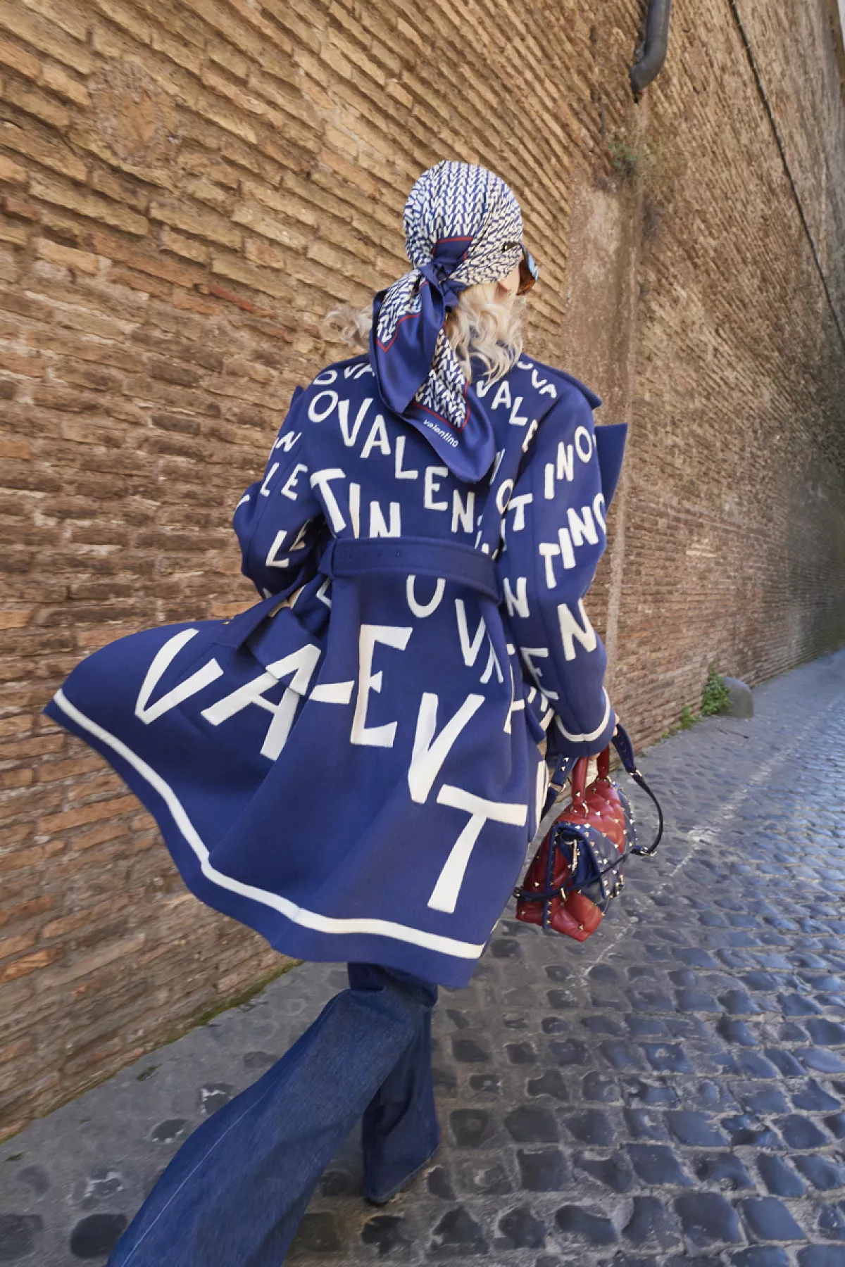 Valentino-Resort-2019-01