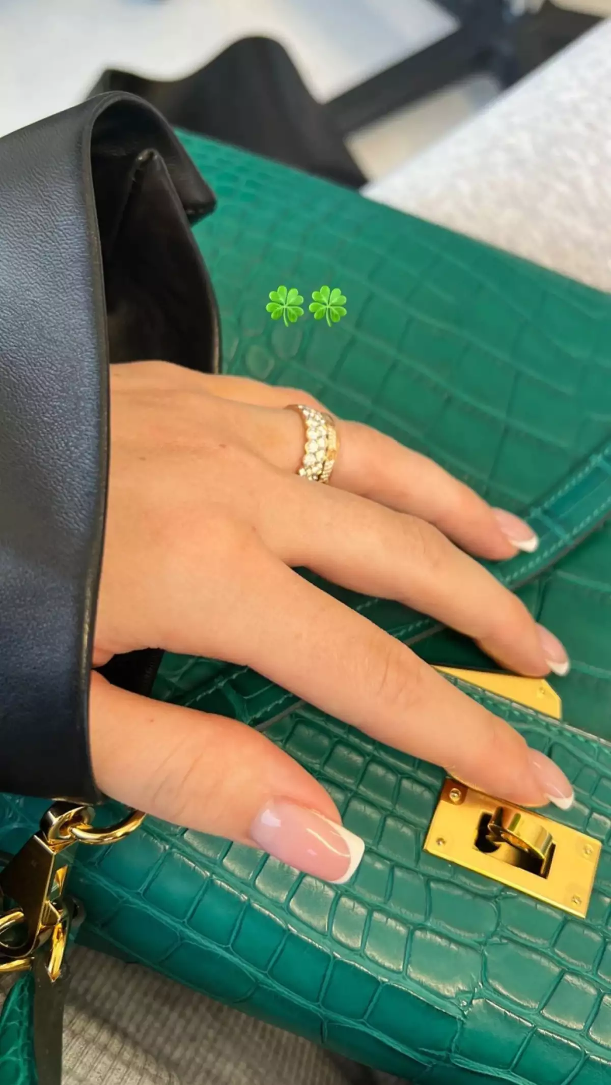 Kylie Jenner anillo