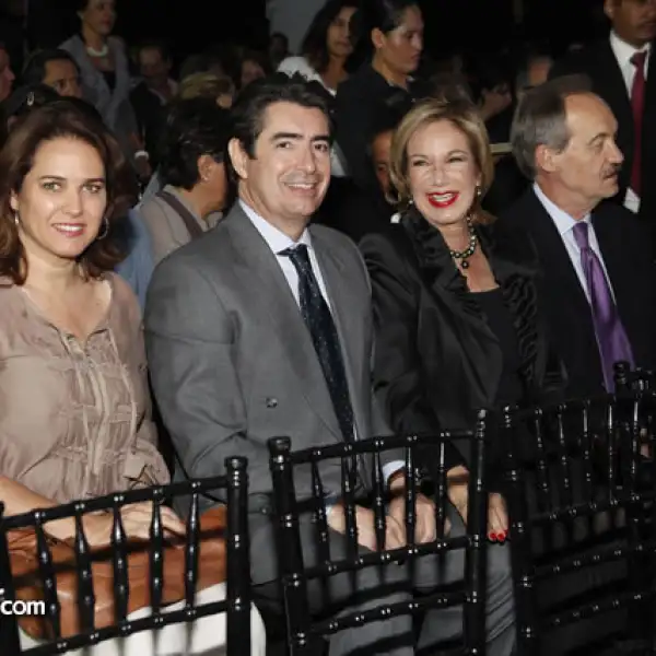 Ana Cristina y Fernando Tovar,Guadalupe Loaeza y Enrique Goldbard