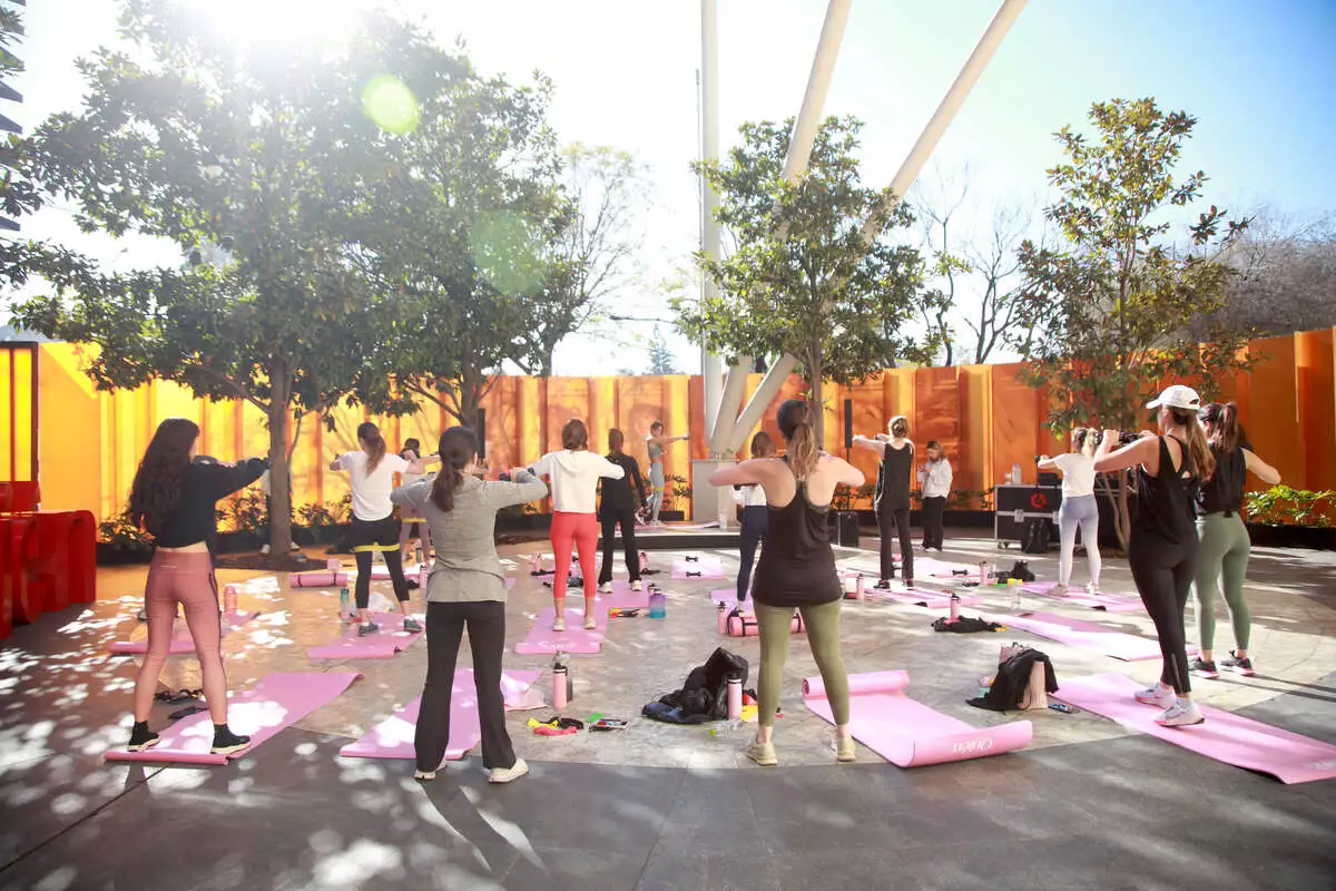 QUIÉN CON REN GÓMEZ