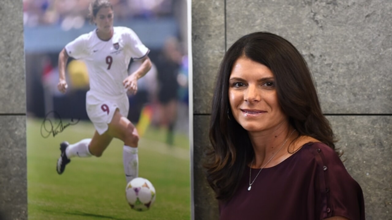 Mia Hamm spara
