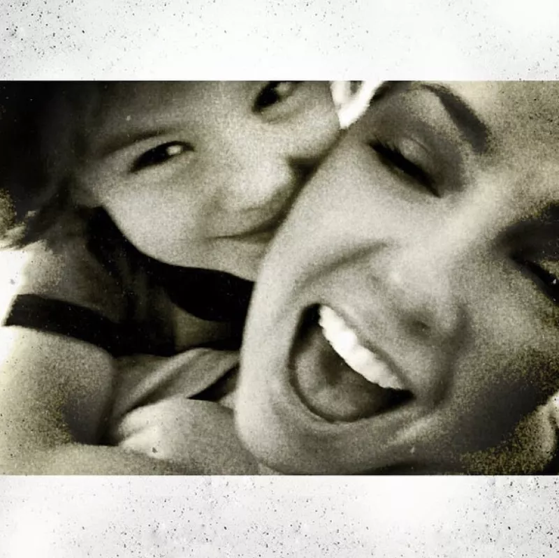 La cantante publicó en su cuenta de Instagram un emotivo video en donde celebra el aniversario número cuatro del pequeño.