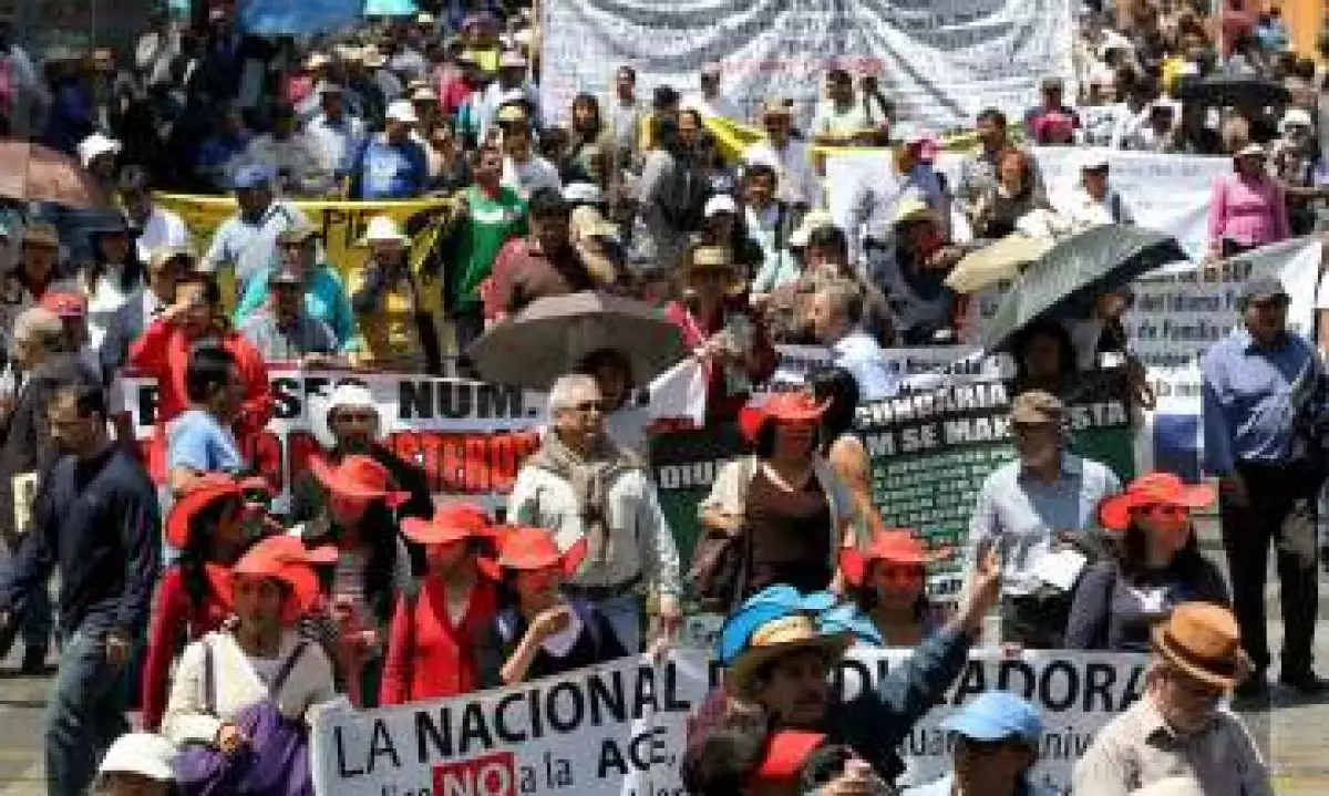 La Coparmex considera que las manifestaciones magisteriales atentan contra el artículo tercero constitucional que garantiza el derecho que tienen los niños de recibir educación. (Foto: Notimex)