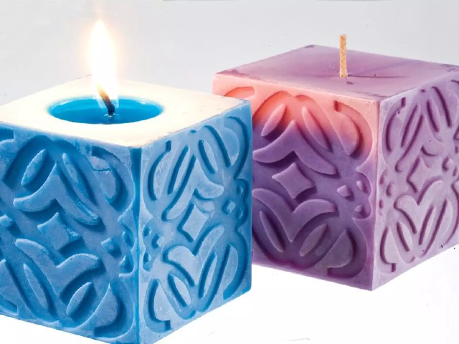 LOEWE. Con la fragancia del perfume Agua de Loewe, para él y para ella. De venta en El Palacio de Hierro.