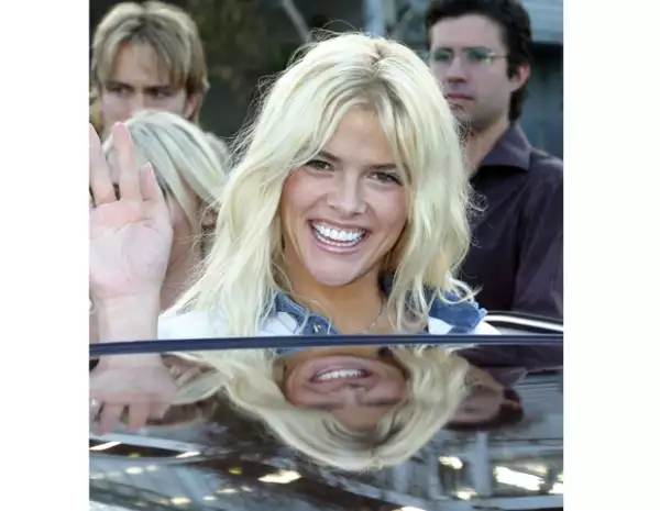 Anna Nicole Smith murió en 2007 y con una batalle legal por la herencia de su ex esposo y la muerte de su hijo.