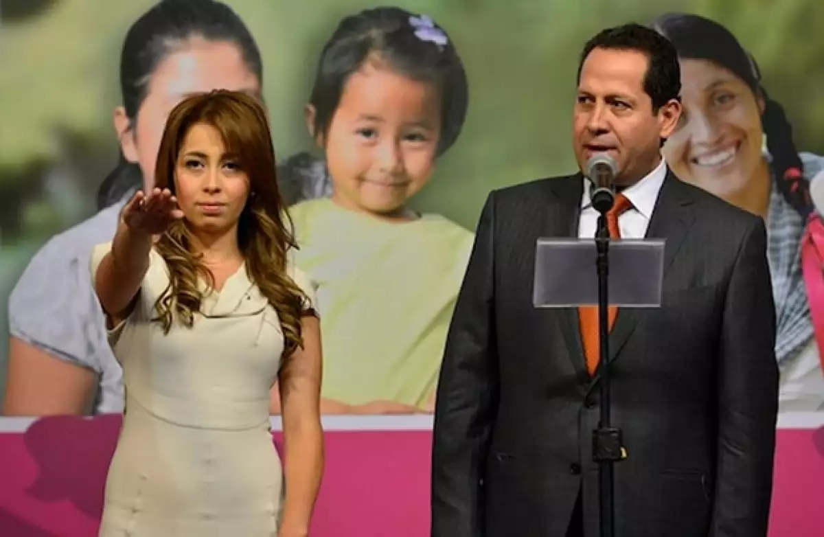 A sus 27 años, Isis Ávila Muñóz rindió protesta ayer. Su padre, el Gobernador del Estado de México, dijo sentirse emocionado y tener plena confianza que hará un buen trabajo.
