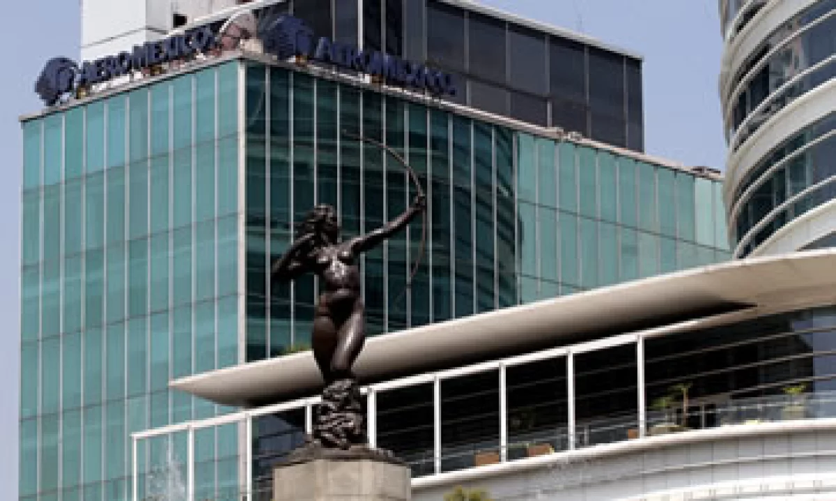 Las subestaciones aisladas en gas son ideales para ciudades como la de México, indicó la empresa. (Foto: Notimex)