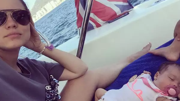 El primer viaje de Mila Mayer Mori a Acapulco