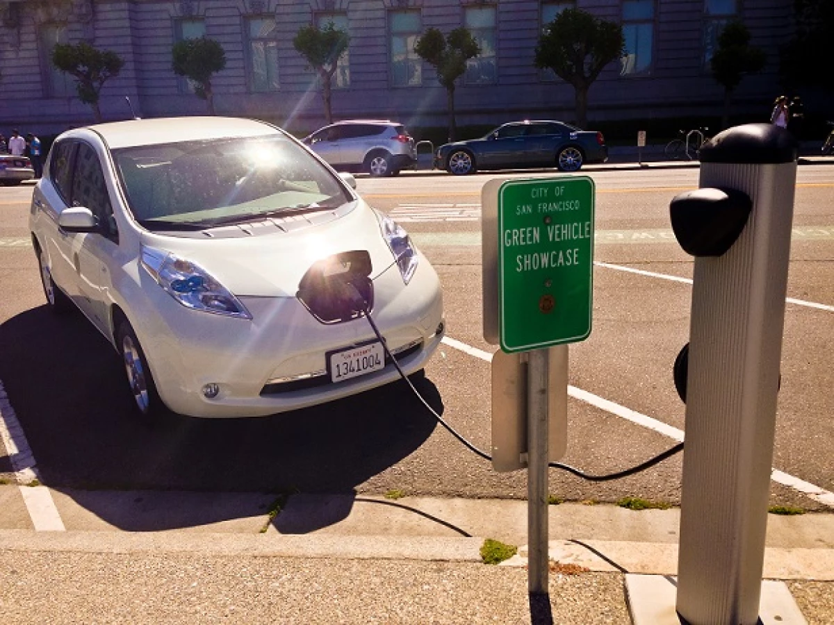 auto el�ctrico de EU