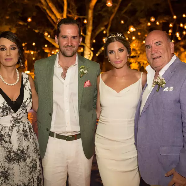 Boda civil de Lorena Véjar y José Ángel de la Garza