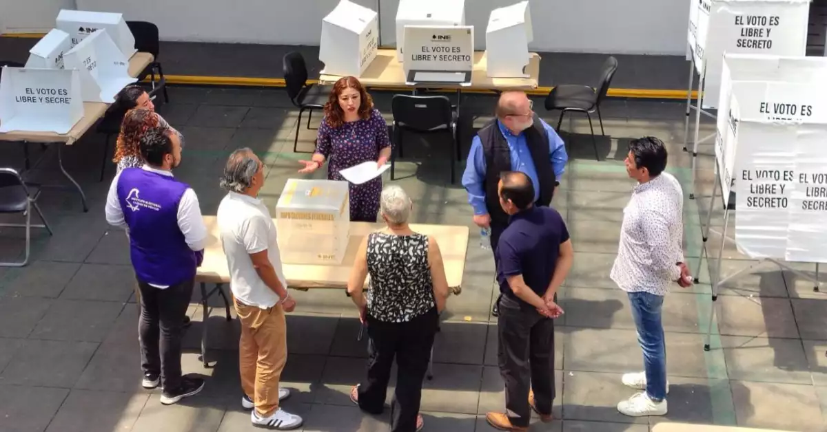 ¿Cuánto pagan por ser funcionario de casilla en las elecciones 2025? Esto dijo el INE