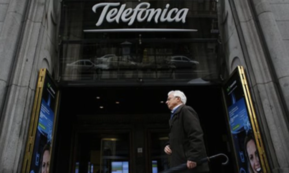 Telefónica mantuvo su estimación de ingresos de este año en 61,084 mde. (Foto: Reuters)