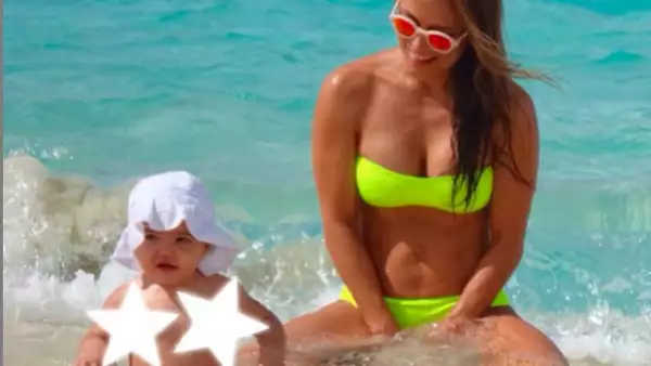 La guapa esposa de Aarón Díaz publicó varias fotografías en las que aparece disfrutando de un bello momento con Erin y Regina durante sus vacaciones de verano.