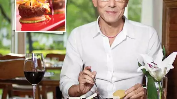 Como cada año buscamos a personajes influyentes de la vida social mexicana, que además son foodies para que nos recomienden el mejor lugar en el país para degustar.