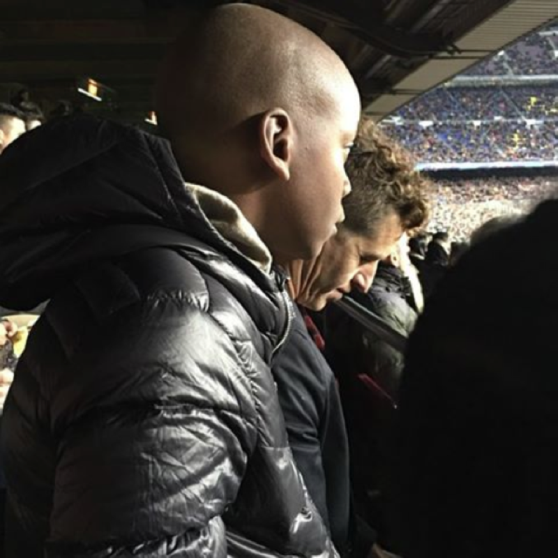 Por otro lado la cantante compartía una imagen de su hijo disfrutando el partido en donde jugaba Piqué un día antes.