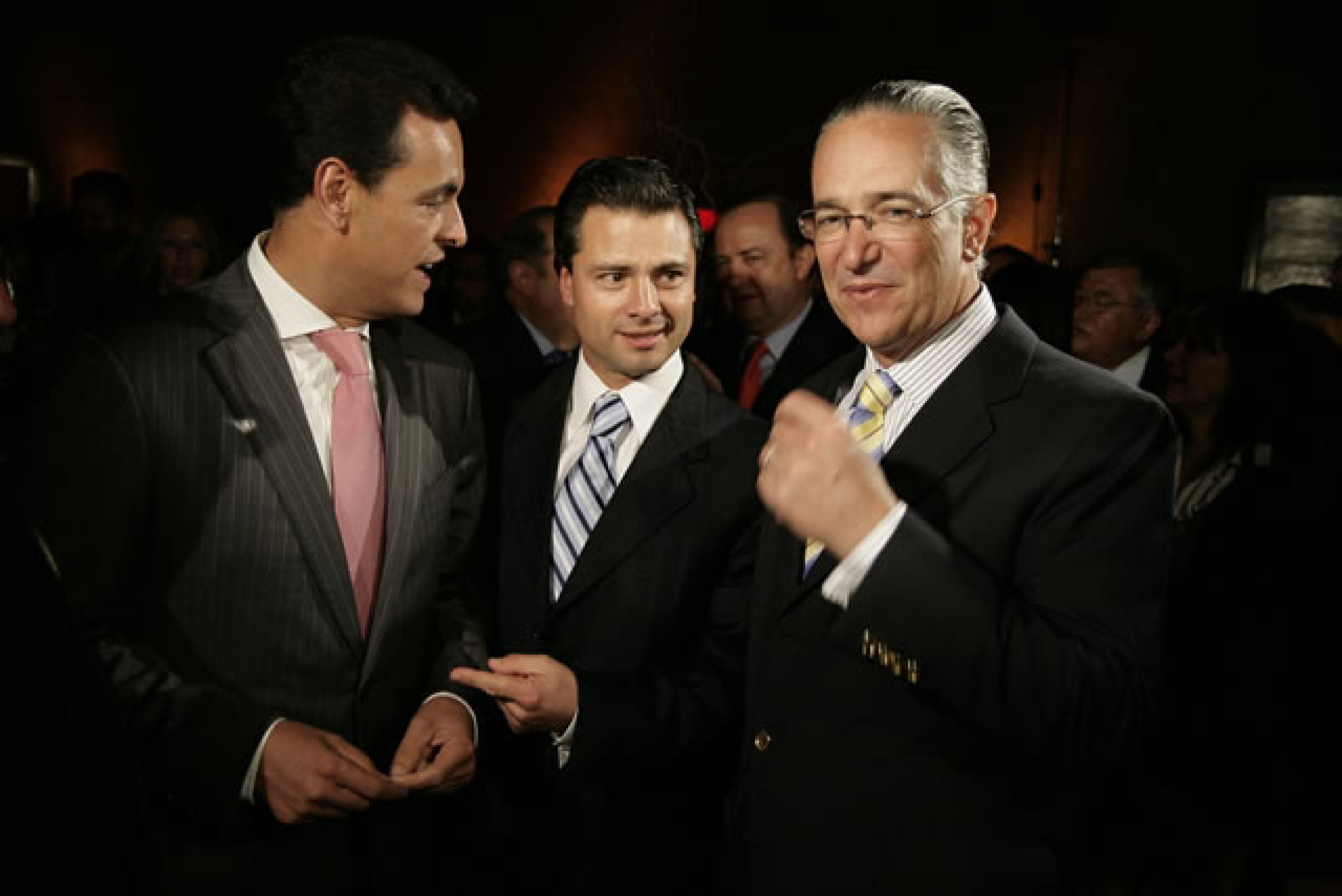 Peña Nieto y Salinas Pliego en el primer aniversario de S... Peña Nieto y Salinas Pliego en el primer aniversario de S...