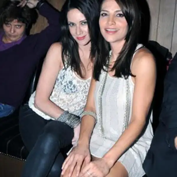 Karla Henkel y Fabiola Campomanes