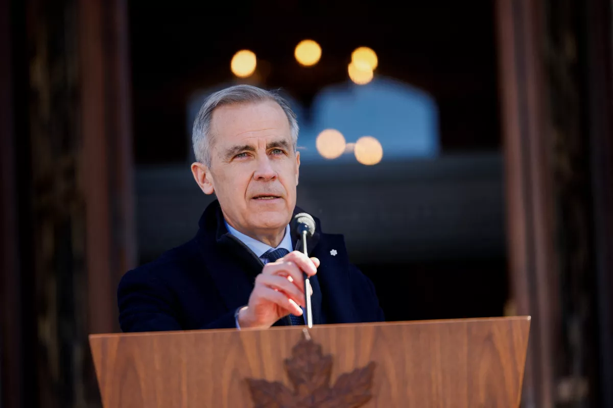 El primer ministro de Canadá, Mark Carney, anuncia una elección federal, después de su reunión en Rideau Hall con la gobernadora general Mary Simon para disolver el parlamento, en Ottawa, Ontario, Canadá, 23 de marzo de 2025.