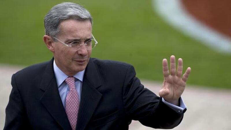 alvaro uribe ex presidente