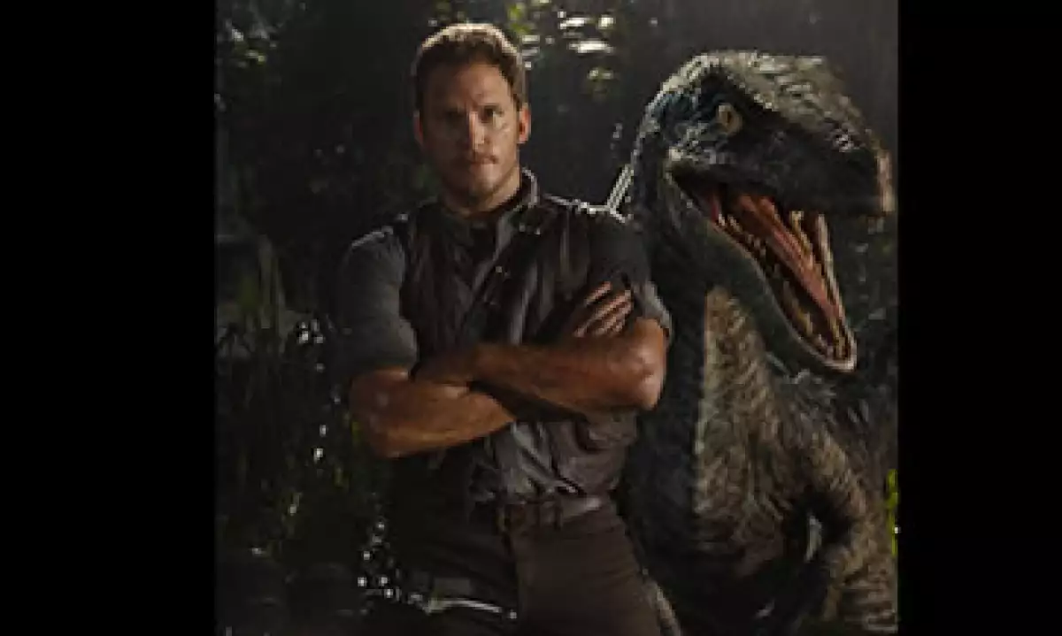 Chris Pratt es el protagonista de esta nueva historia de dinosaurios. (Foto: JurassicWorld.com )