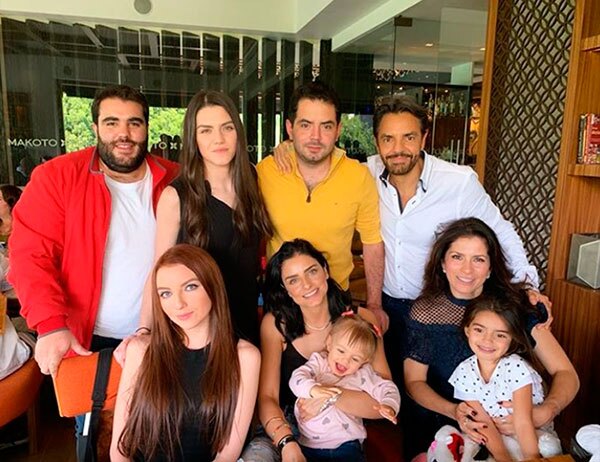 Los Derbez