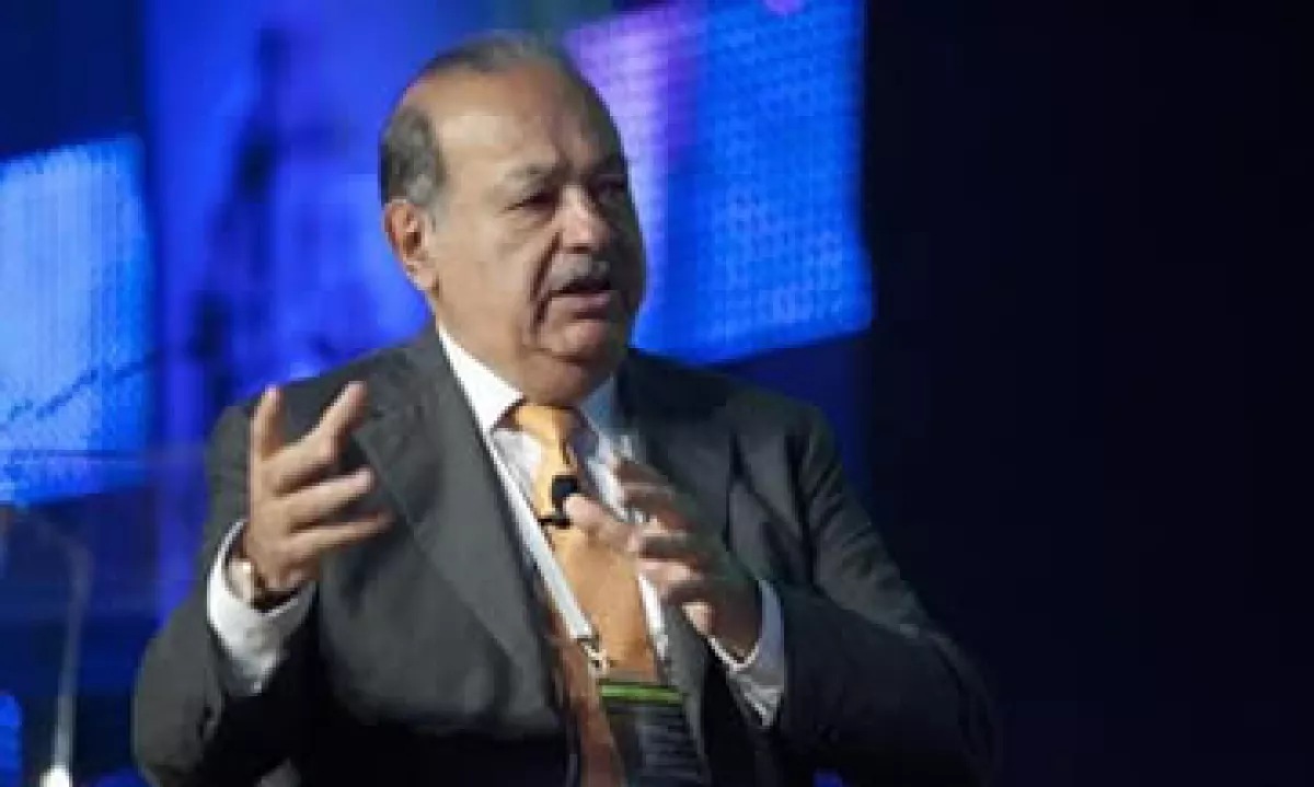 Carlos Slim prevé invertir unos 5,400 millones de dólares este año en el país sudamericano. (Foto: Reuters)