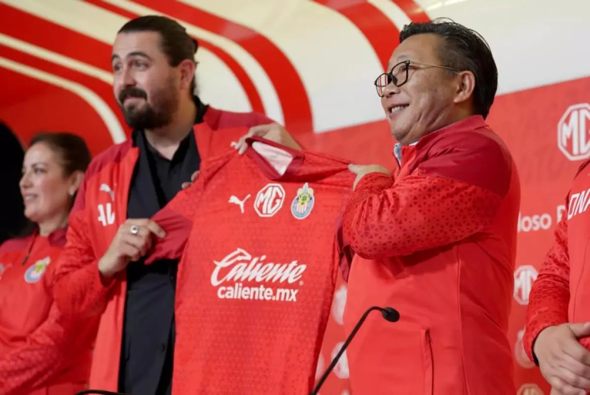 MG Motor es nuevo patrocinador de Chivas de Guadalajara