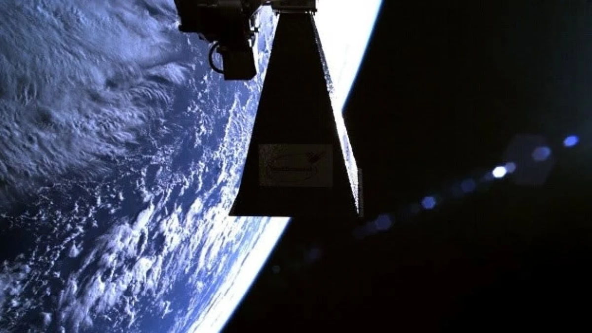satélite espia espacio