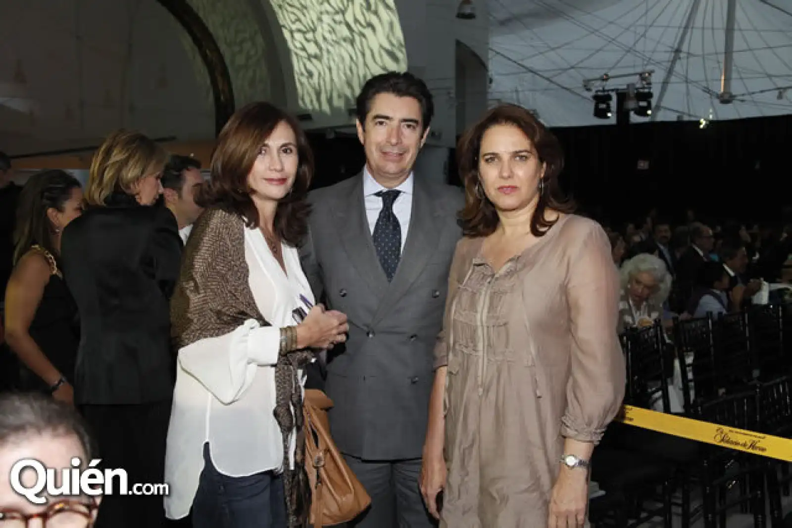 Claudia Azpiri,Fernando y Ana Cristina Tovar