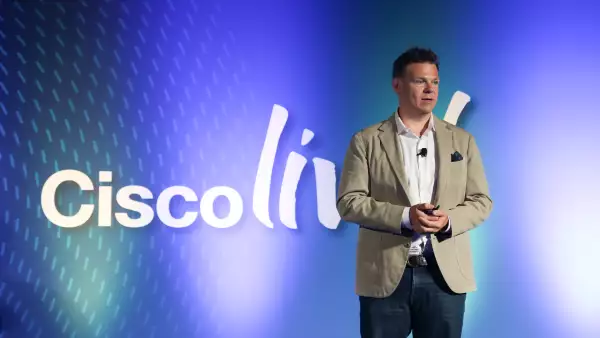 Rowan Trollope de Cisco asegura que las empresas deben reestructurarse si se quieren subir a la ola del internet de las cosas.