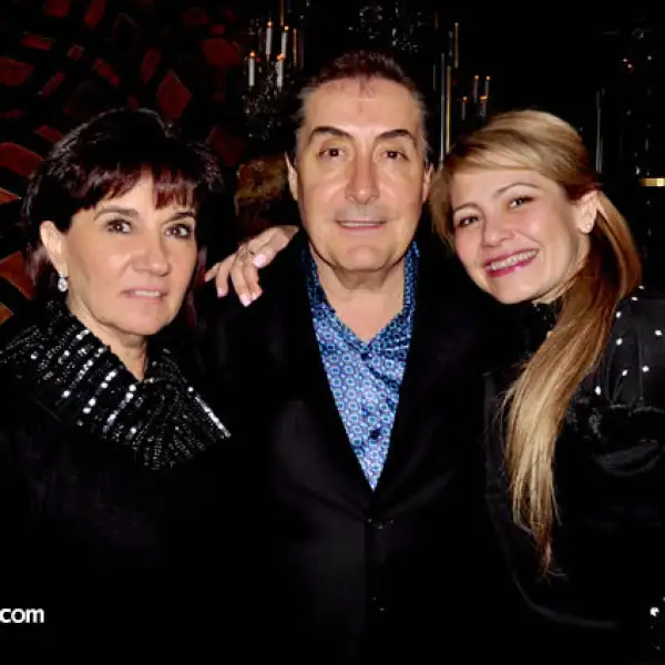Irma Reyes de Saenz, Horacio Saenz y Maribel Garza
