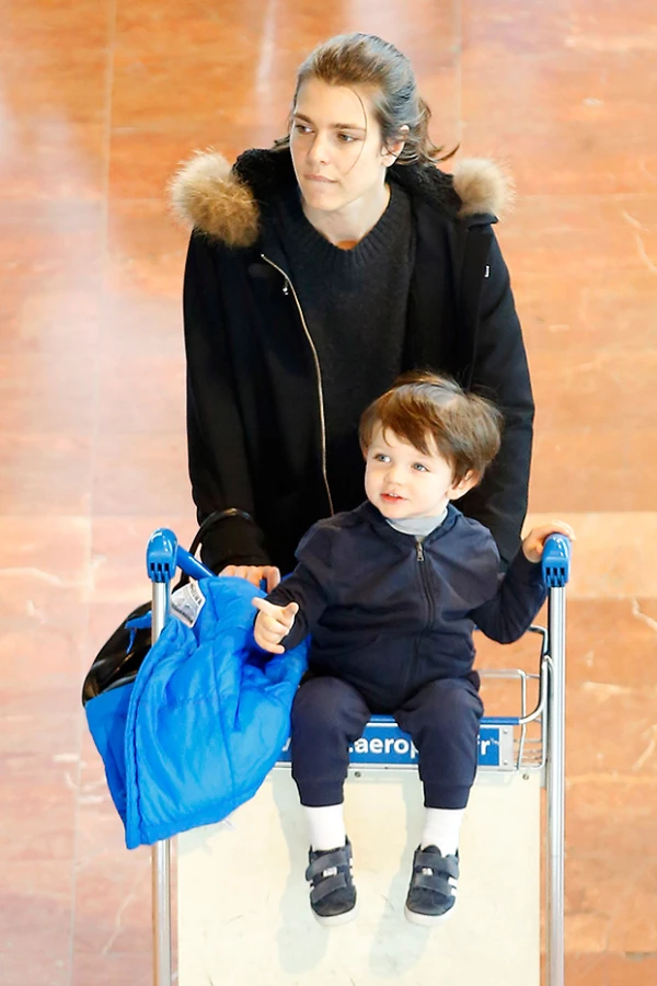 Carlota y su hijo encantan con su belleza.