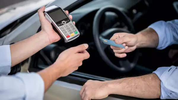 Pago-con-tarjeta-gasolina