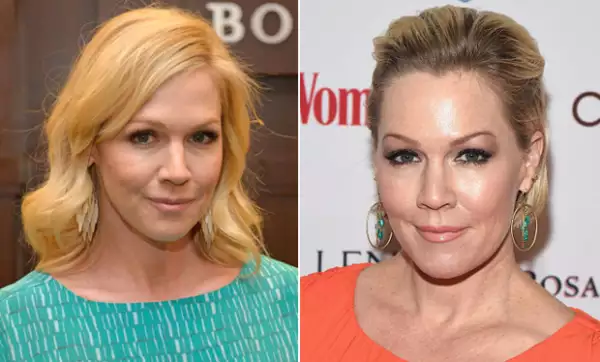 Otro comparativo de los cambios en la cara de la actriz.