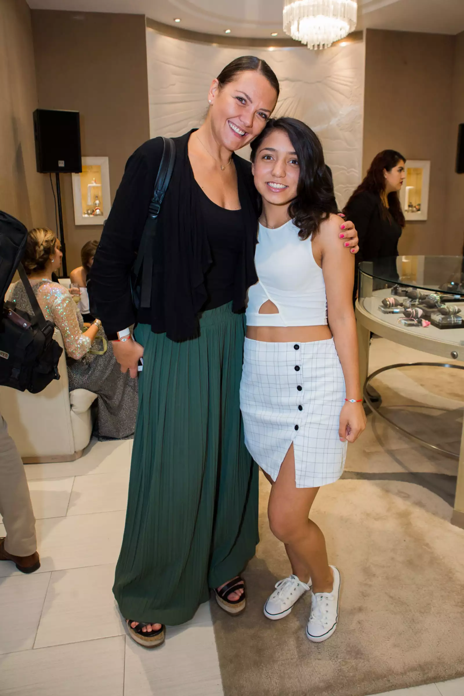 Pilar Molina, Sofia Estevez.jpg